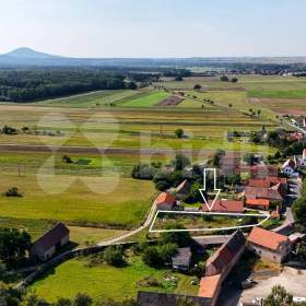 Prodej stavebního pozemku 1000 m2, Chodouny / 19174819