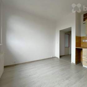 Pronájem bytu 1+1 47 m² , Frýdek- Místek / 19340947