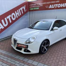 Fotka k inzerátu Alfa Romeo Giulietta 1.4 Turbo Distinctive / 18504838