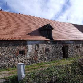 Fotka k inzerátu Prodej budovy a stavebního pozemku 1.137m2 Velešín -  Holkov okr.Český Krumlov / 19129622