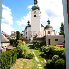 Pronájem 1/2 RD v centru Brušperku (4 pokoje) 140m2, zahrada, parkovací stání po rekonstrukci.  / 19297663