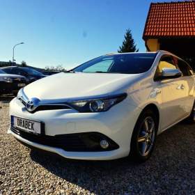 Fotka k inzerátu Toyota Auris ACTIVE + 1,8 HYBRID 73 kW / 19208822