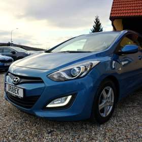 Fotka k inzerátu Hyundai i30 TRIKOLOR 1,6 MPI 88 kW / 19312805