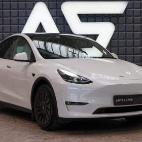 Fotka k inzerátu Tesla Model Y LongRange DualMotor CZ / 18855183