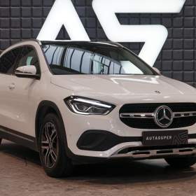 Fotka k inzerátu Mercedes- Benz GLA 250 4M Pano Nez. Top Tažné / 18931248