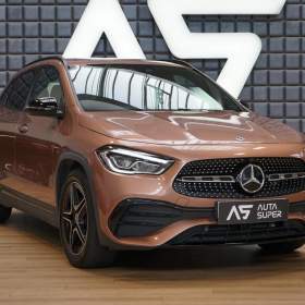 Fotka k inzerátu Mercedes- Benz GLA 200d AMG DISTRONIC LED Night / 19010250