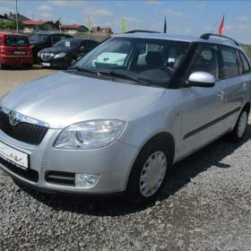 Fotka k inzerátu Škoda Fabia 1,9 TDI Elegance Combi KO moto / 19083432