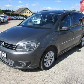 Fotka k inzerátu Volkswagen Touran 2,0 TDI 103kw Highline 7míst P / 19086873