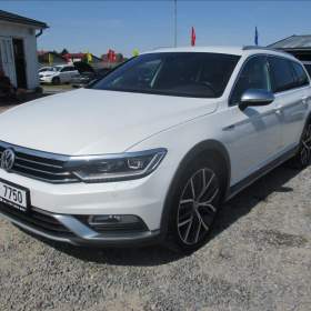 Fotka k inzerátu Volkswagen Passat 2,0 BiTDI 176kW 4MOTION DSG Al / 19123004