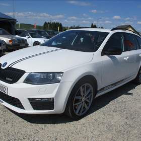 Fotka k inzerátu Škoda Octavia 2,0 TDI 135kw RS Combi / 19123008