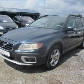 Fotka k inzerátu Volvo XC70 2,4 D5 Momentum Geartronic AWD / 19127407