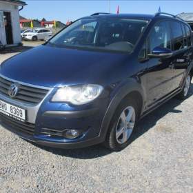 Fotka k inzerátu Volkswagen Touran 1,4 TSI 103kW CrossTouran 7mís / 19127925