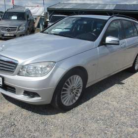 Fotka k inzerátu Mercedes- Benz 2,2 C 220 CDI BlueEfficiency T / 19131359