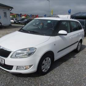 Fotka k inzerátu Škoda Fabia 1,6 TDI CR 66kW Ambiente Combi / 19136814