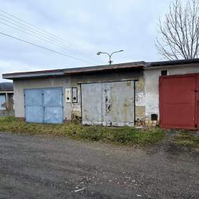 Fotka k inzerátu Prodej garáže v Třinci část Lyžbice, poblíž restaurace u Baránka / 19299773