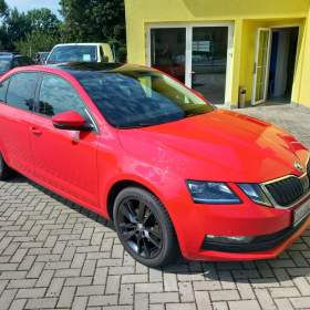 Fotka k inzerátu Škoda Octavia III 1,6TDi SPORT STYLE XENONY / 19110138