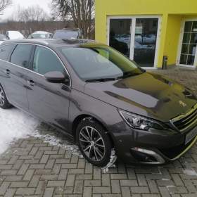 Fotka k inzerátu Peugeot 308 1,6HDi ČR 1. MAJ NAVI ODPOČET !  / 19296300